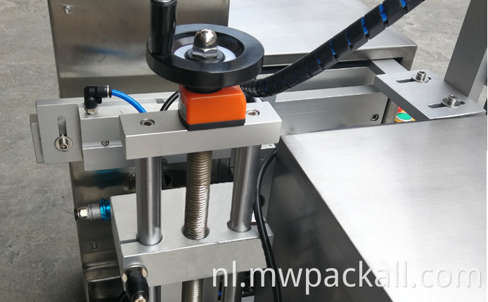 Ultrasone plastic buisvulling afdichtmachine voor cosmetische/ultrasone plastic gelamineerde buisvulling en afdichtmachine